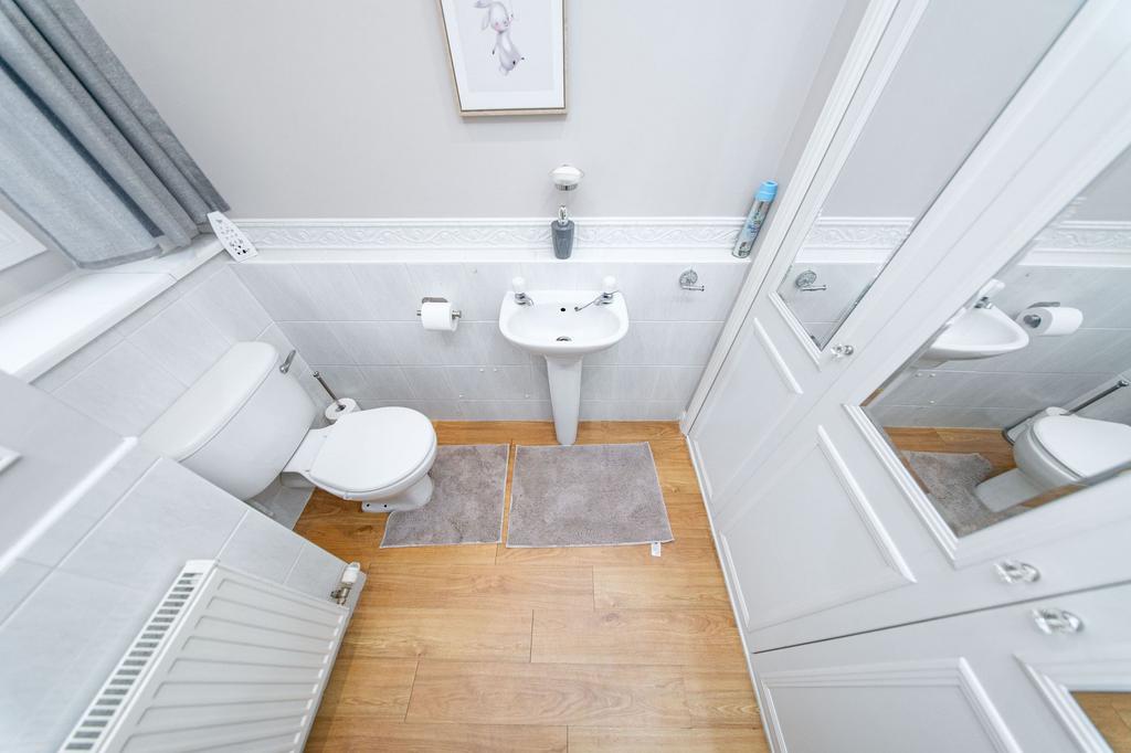 Living Level Toilet