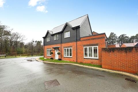 Deepdene Lane, Camberley GU16