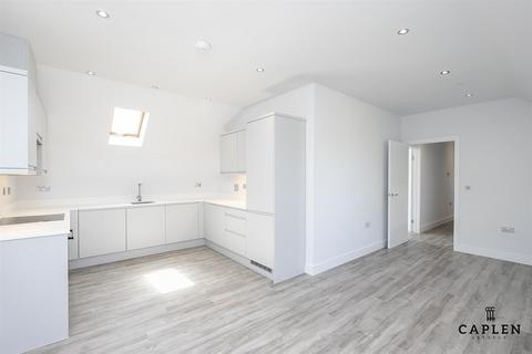 undefined, Lawton Green, Loughton