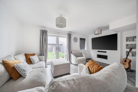 2 bedroom semi-detached house for sale, Conningbrook Avenue, Kennington TN24 9FA