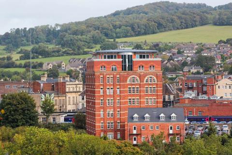 undefined, Hill Paul, Stroud
