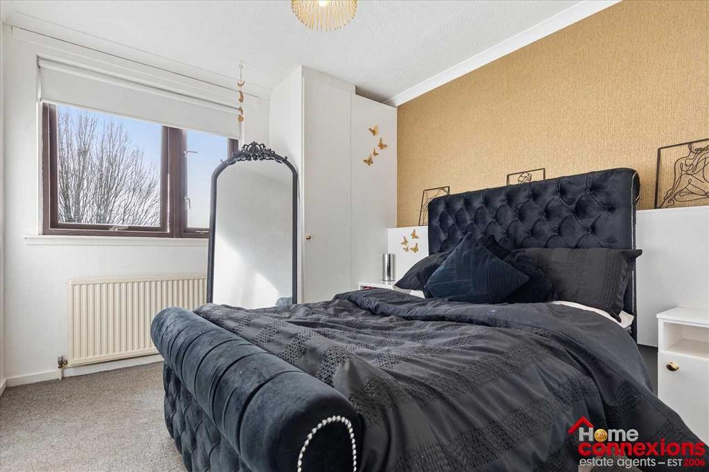 Bedroom One (1)