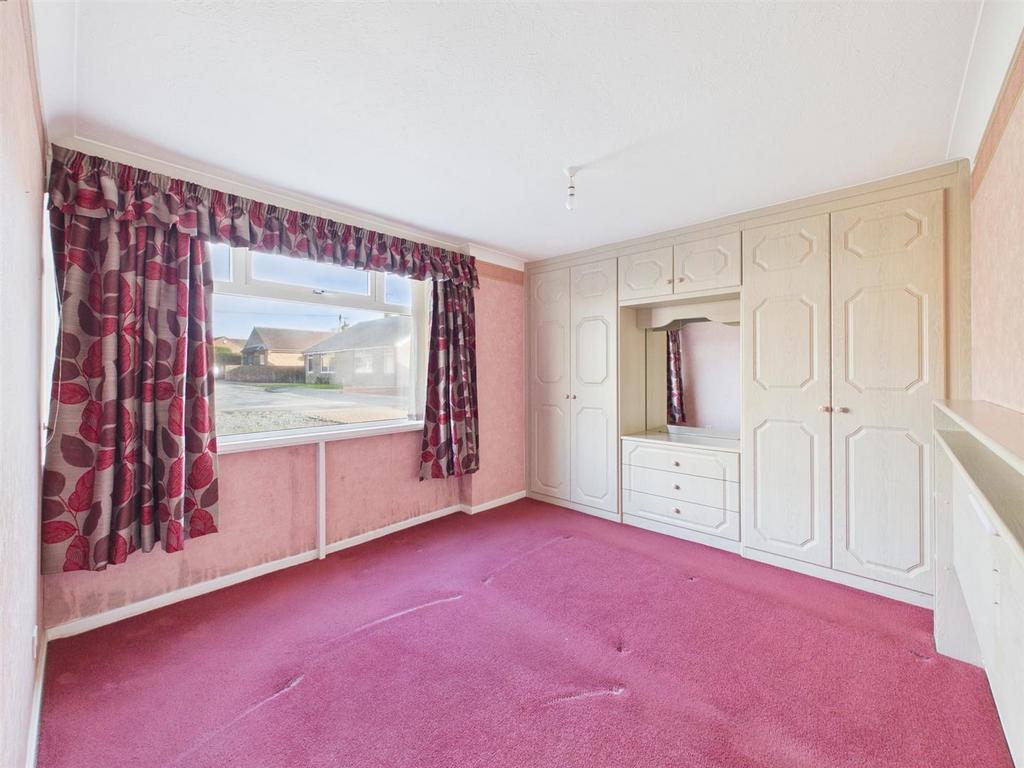 Bedroom: