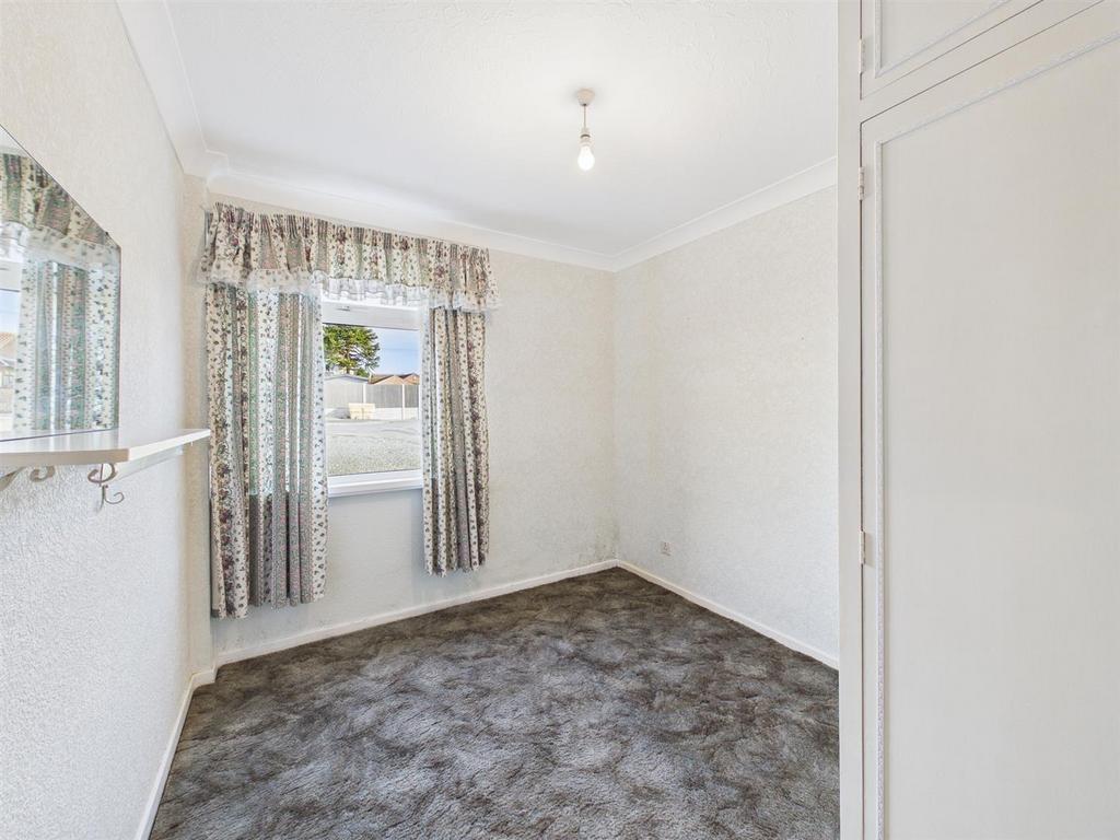 Bedroom: