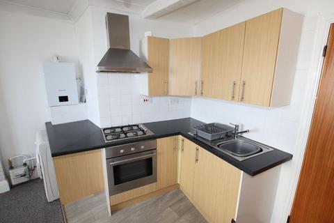 1 bedroom flat for sale, Windermere Court, Marine Parade East, CO15