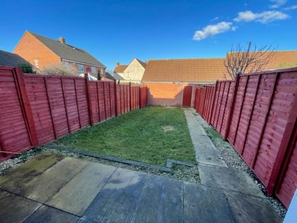 Cedern ave 22 garden