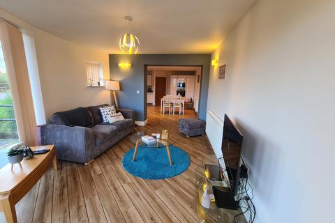 2 bedroom apartment to rent, Wren Gardens, Bristol, BS20