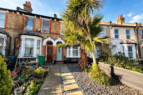 2 bedroom terraced house for sale, Barmeston Road, London, SE6