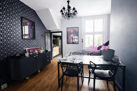 2 bedroom terraced house for sale, Barmeston Road, London, SE6