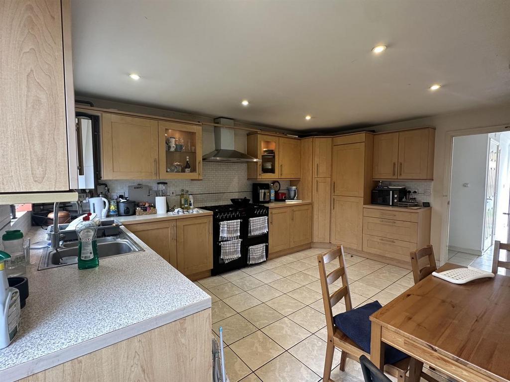 171656409096868 property.jpg