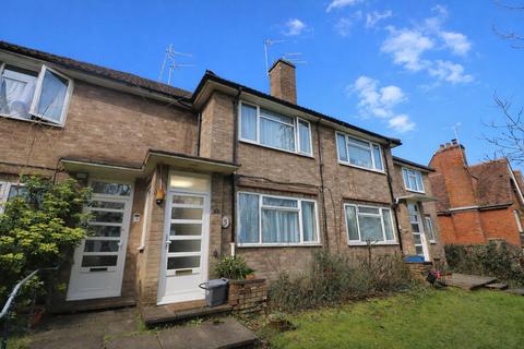 2 bedroom apartment to rent, Barnet Lane, Elstree