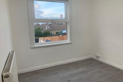 2 bedroom flat to rent, Boundary Road, London E17