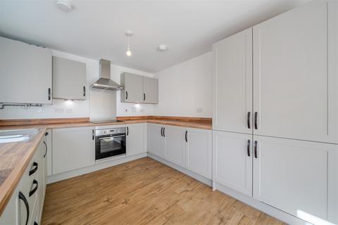 4 bedroom detached house to rent, Aylesford ME20