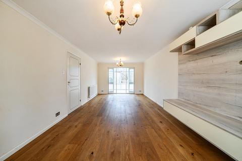 3 bedroom detached house for sale, Thames Drive, Ruislip, Middlesex
