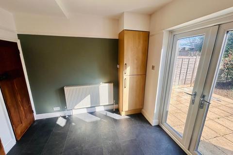 undefined, Hollybush Road, Gravesend, DA12