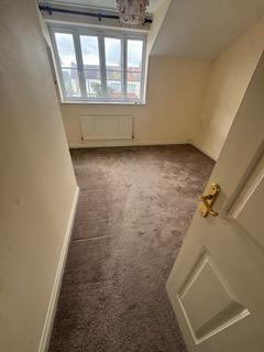 3 bedroom terraced house to rent, Seaforth Grove, Southend-on-Sea SS2