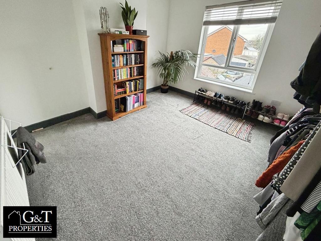 Second bedroom