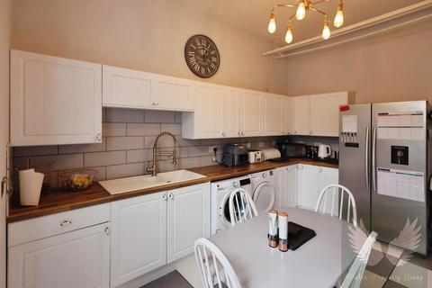 5 bedroom terraced house for sale, Park Road, Dawlish