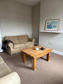 2 bedroom apartment for sale, Park Avenue, London, N22