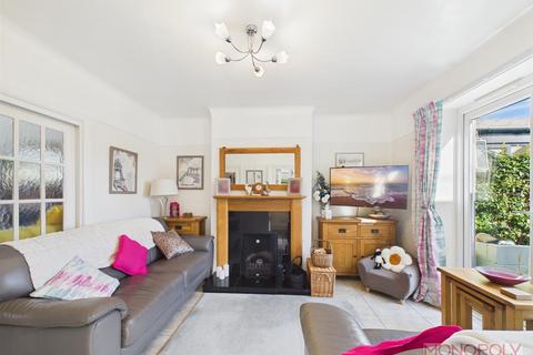 undefined, Croeshowell Lane, Burton, Rossett, Wrexham
