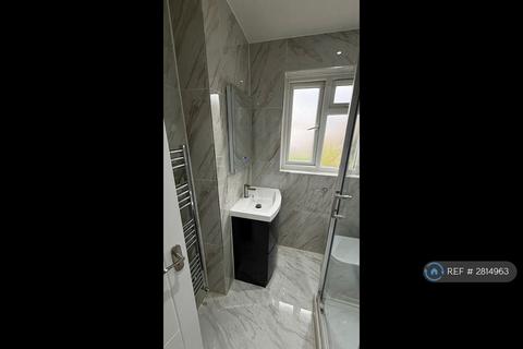 3 bedroom semi-detached house to rent, Tintern Way, Harrow, HA2