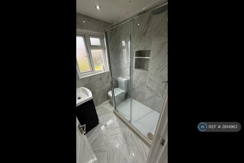 3 bedroom semi-detached house to rent, Tintern Way, Harrow, HA2