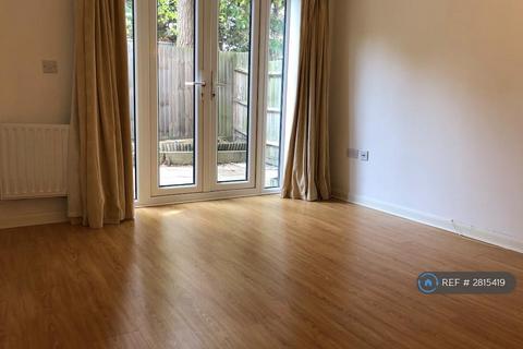 undefined, Kenilworth Crescent, Fleet, GU51
