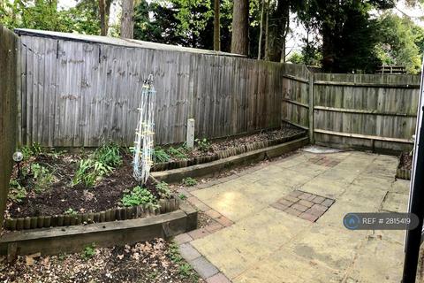 undefined, Kenilworth Crescent, Fleet, GU51