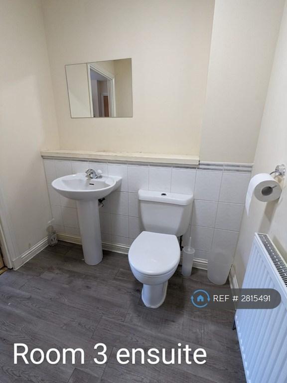 Room 3 Ensuite