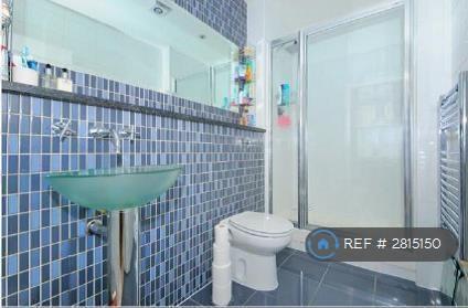 En Suite Bathroom