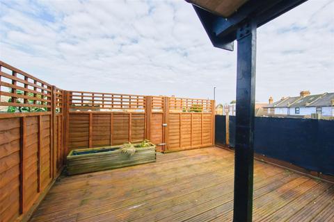 1 bedroom apartment to rent, Wellington Road South, Hounslow