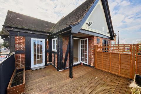 1 bedroom apartment to rent, Wellington Road South, Hounslow