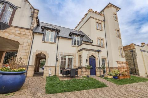 2 Western Courtyard, Talygarn Manor, Talygarn, Pontyclun, Rhondda Cynon Taff, CF72 9WR