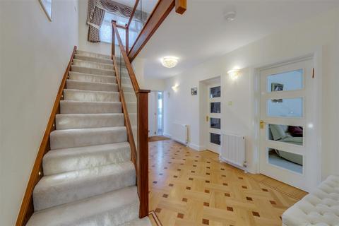 5 bedroom detached house for sale, Newberries Avenue, Radlett