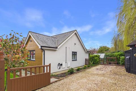 undefined, New Road, Tring