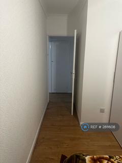 1 bedroom in a flat share to rent, Barley Lane, Ilford, IG3