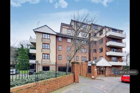 3 bedroom flat to rent, Portman Heights, London, NW3