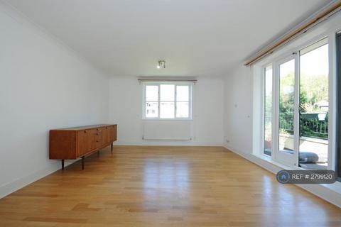 3 bedroom flat to rent, Portman Heights, London, NW3
