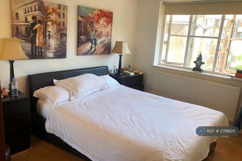 3 bedroom flat to rent, Portman Heights, London, NW3