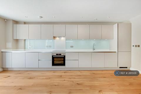 3 bedroom flat to rent, Layla Court, London, N19