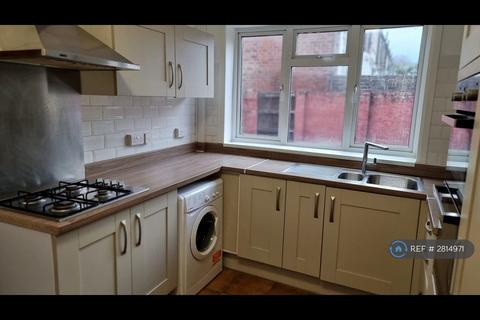 3 bedroom terraced house to rent, Abbeydale Road, Sheffield, S7