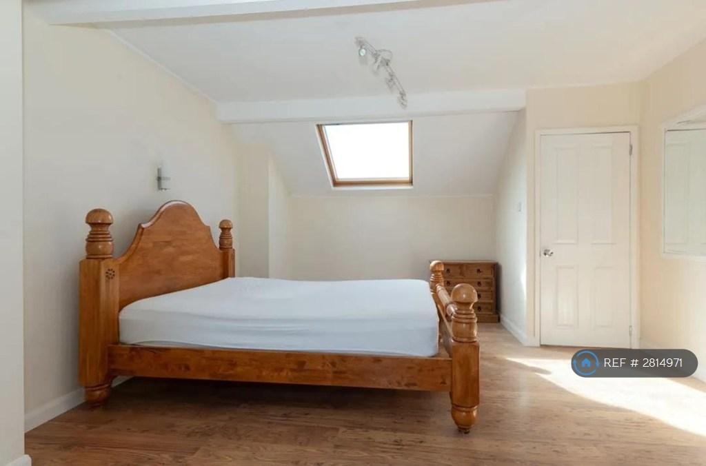 Large Attic Bedroom With King Size Bed