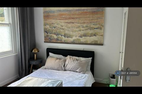 1 bedroom flat to rent, Perham Road, London, W14