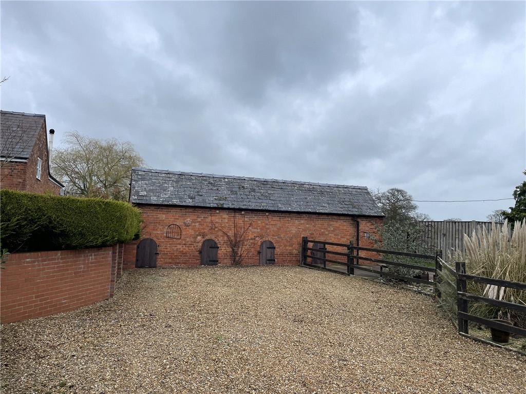 Drive / Outbuilding