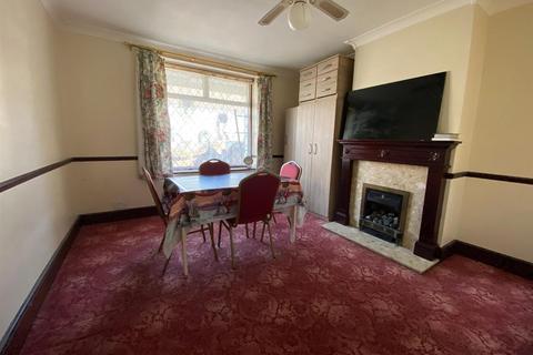 undefined, Hunters Hall Road, Dagenham
