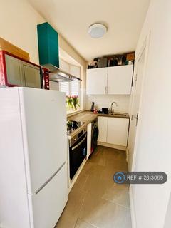 undefined, Hillcross Avenue, Morden, SM4