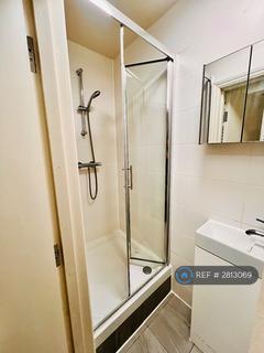 undefined, Hillcross Avenue, Morden, SM4