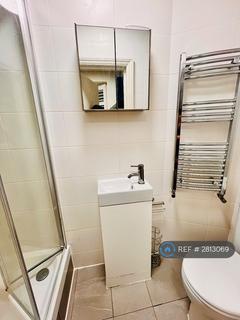 undefined, Hillcross Avenue, Morden, SM4