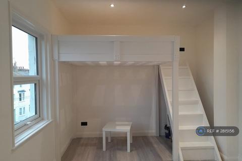 undefined, Littlehampton, Littlehampton, BN17