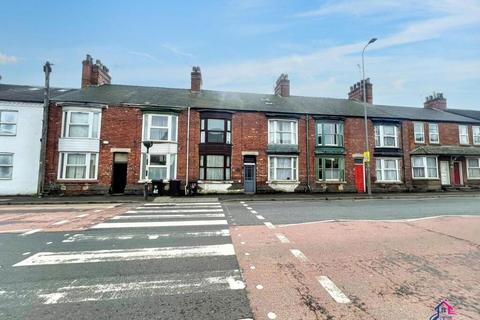 3 bedroom terraced house for sale, Bridge End Road, Grantham, Lincolnshire, NG31 6JH